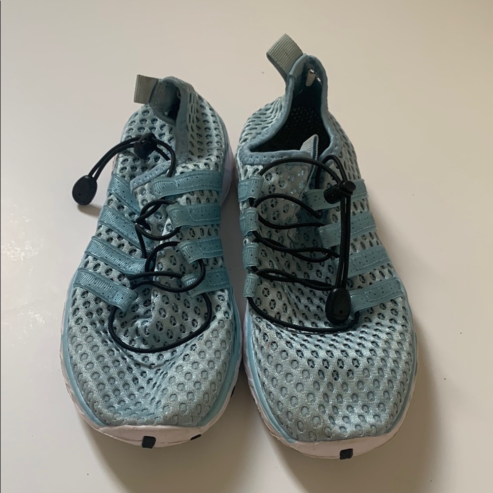 DLGJPA Women's Lightweight Quick Drying Water Shoes | Water Sports